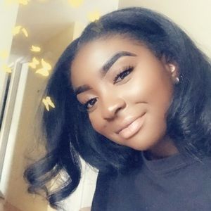 Meet your Posher, Saida